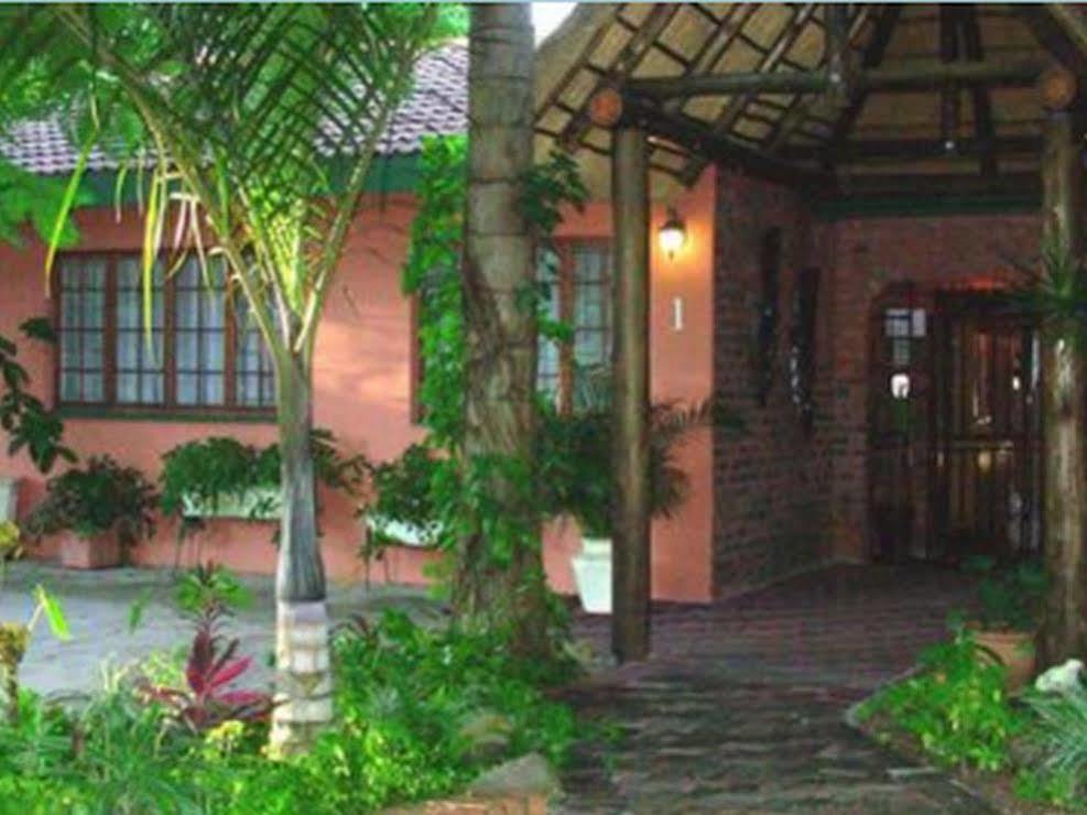 Maputaland Guest House Saint Lucia Estuary Exterior foto